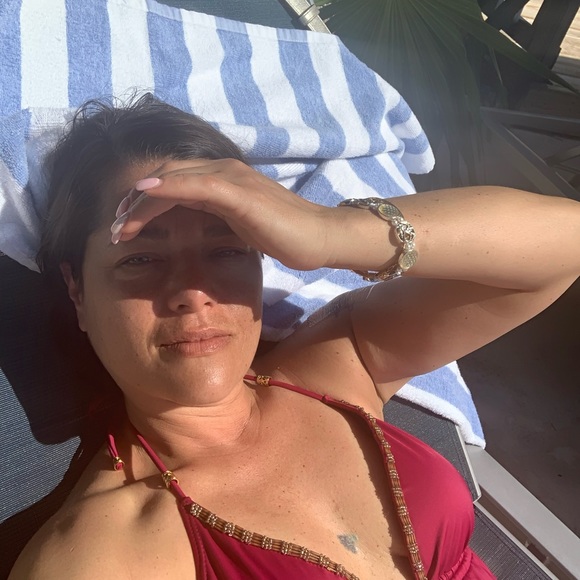 Meet your Posher, Amiko - Picture 4 of 9